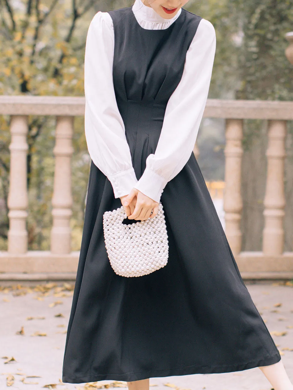 2PS White Cotton Shirt Top And Black 1950S Vintage Dresss Suit