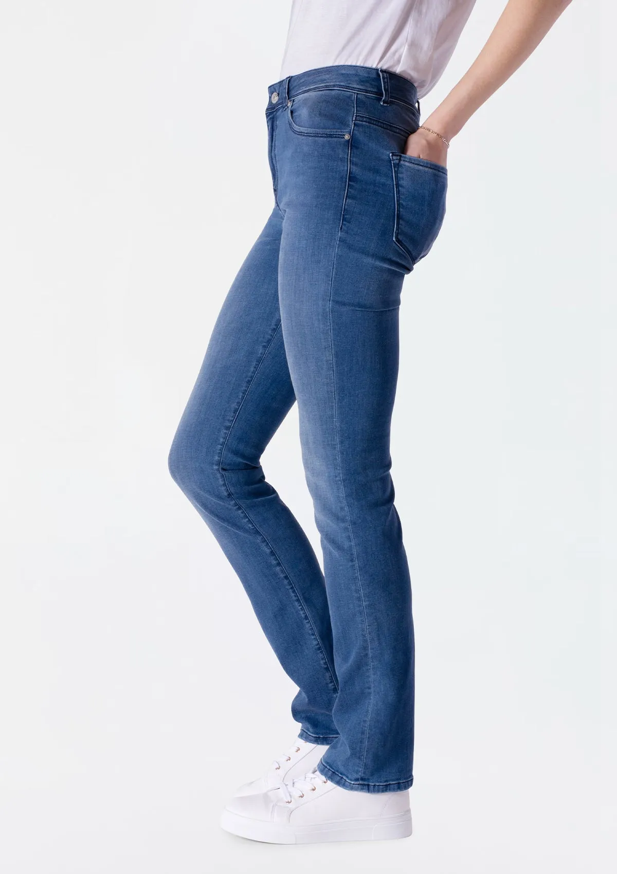 Arline Sania High Rise Straight Jean