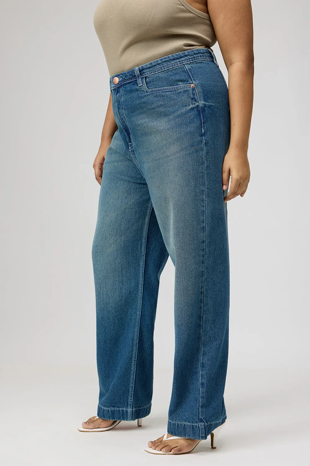 Curve Mid Blue Straight Fit Jeans