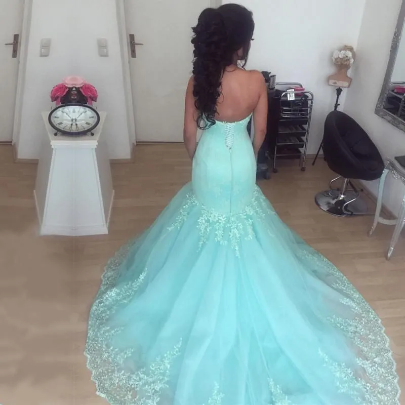 Elegant Lace Appliques Sweetheart Tulle Mermaid Evening Dresses