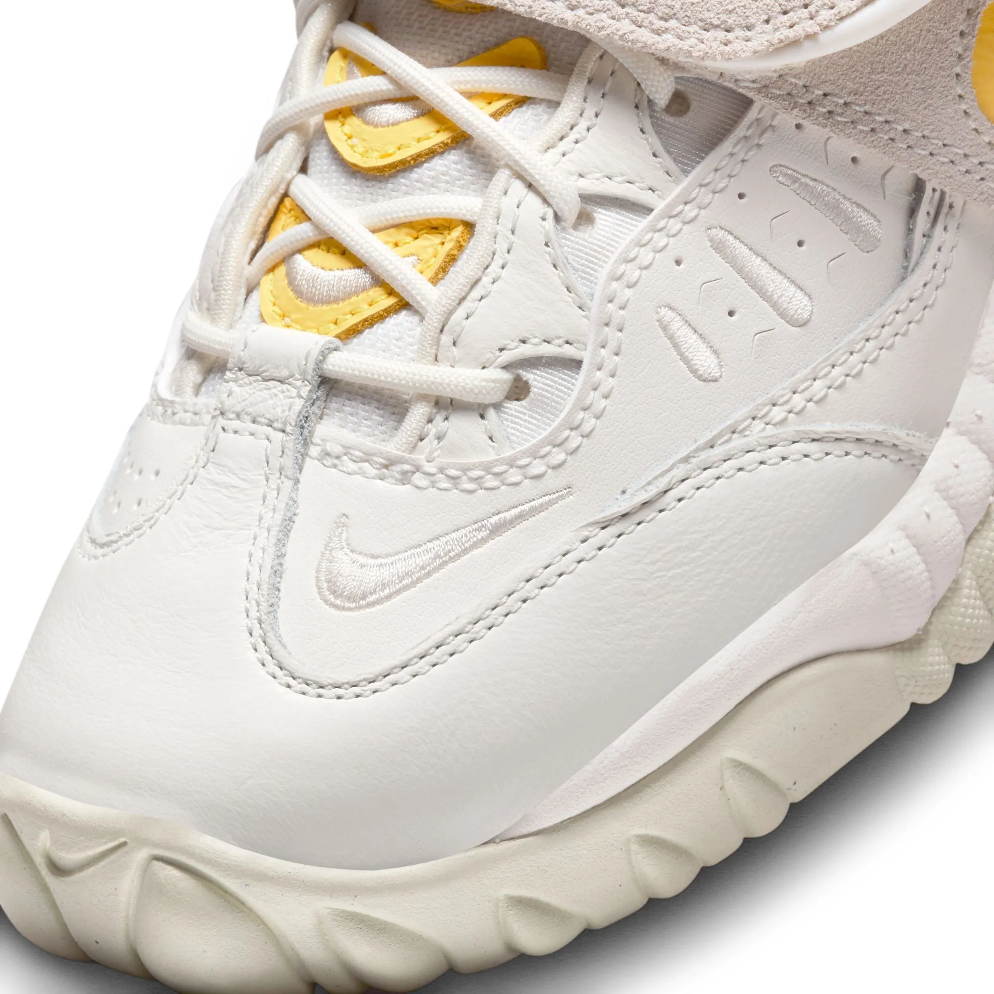 WMNS Nike Air Adjust Force "Citron Pulse"