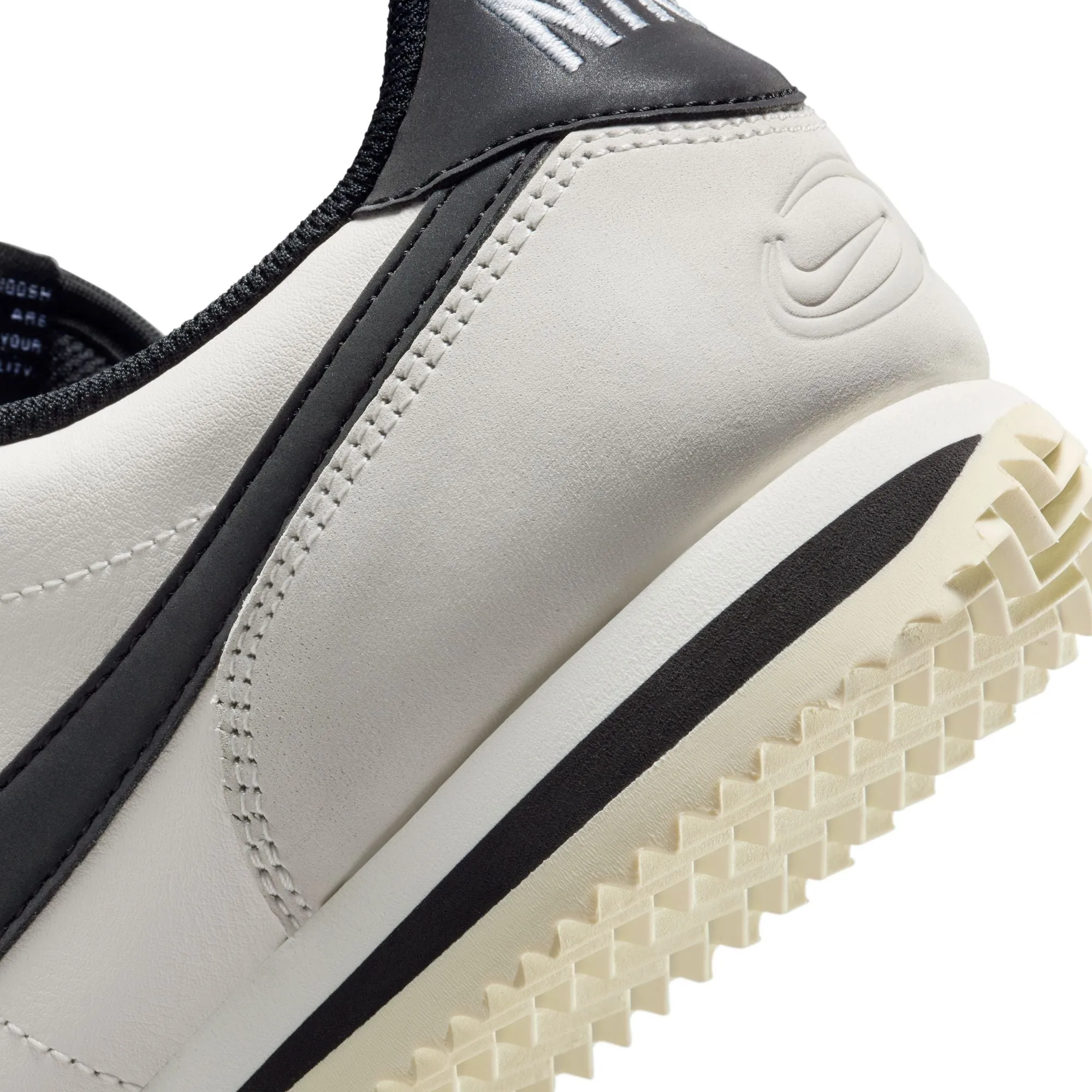 WMNS Nike Cortez Se "Supersonic"