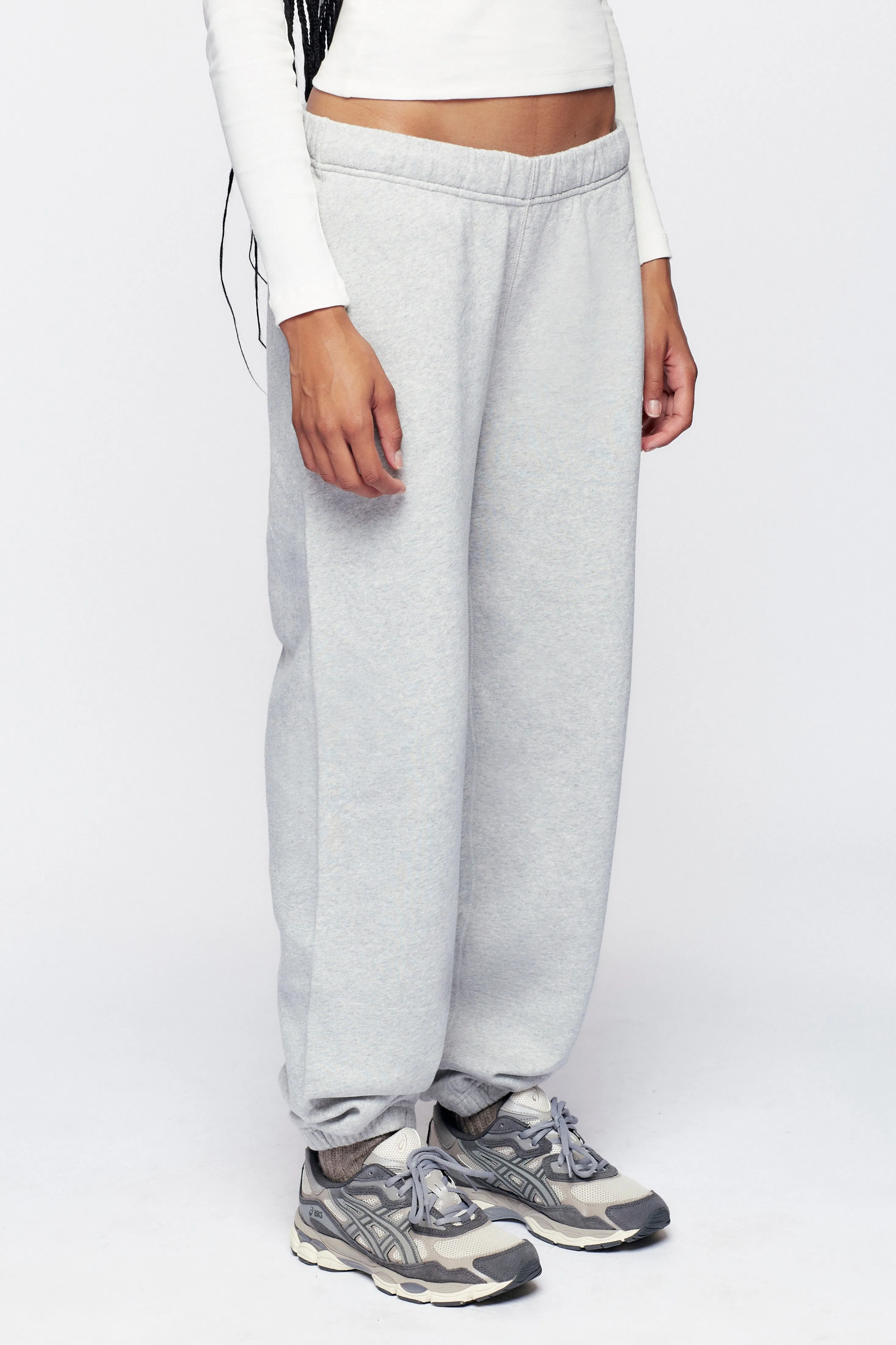 Women's Essential Sweatpant in Heather Grey