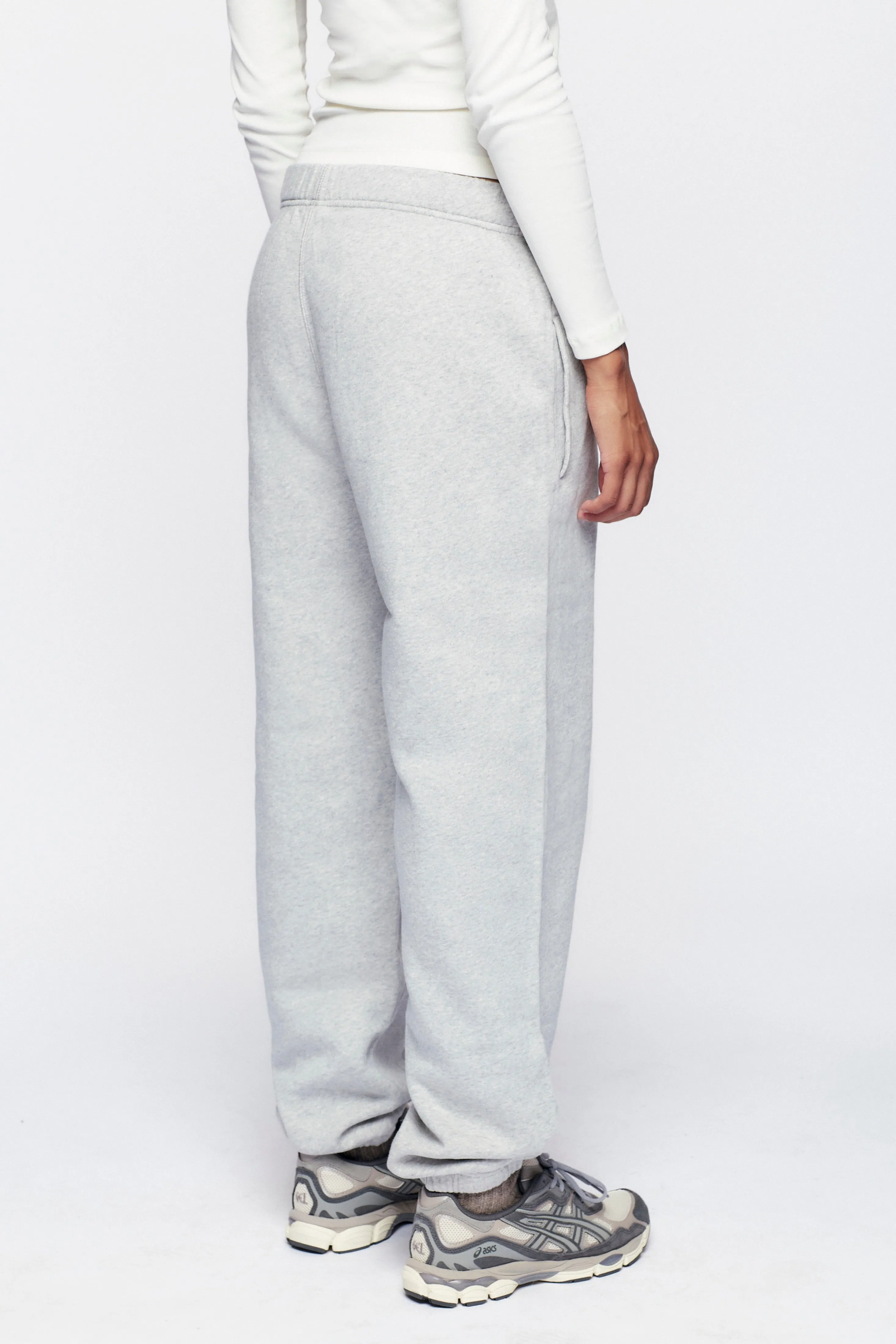 Women's Essential Sweatpant in Heather Grey